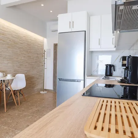 Kostas Beachfront * Ájosz Górdiosz