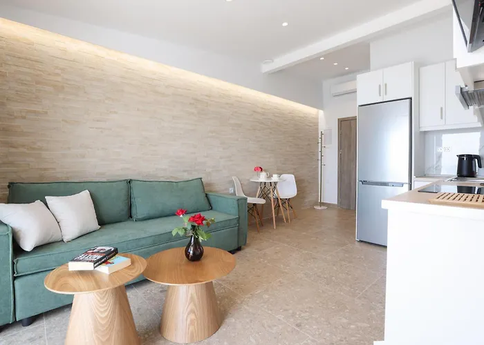 Kostas Beachfront Apartment